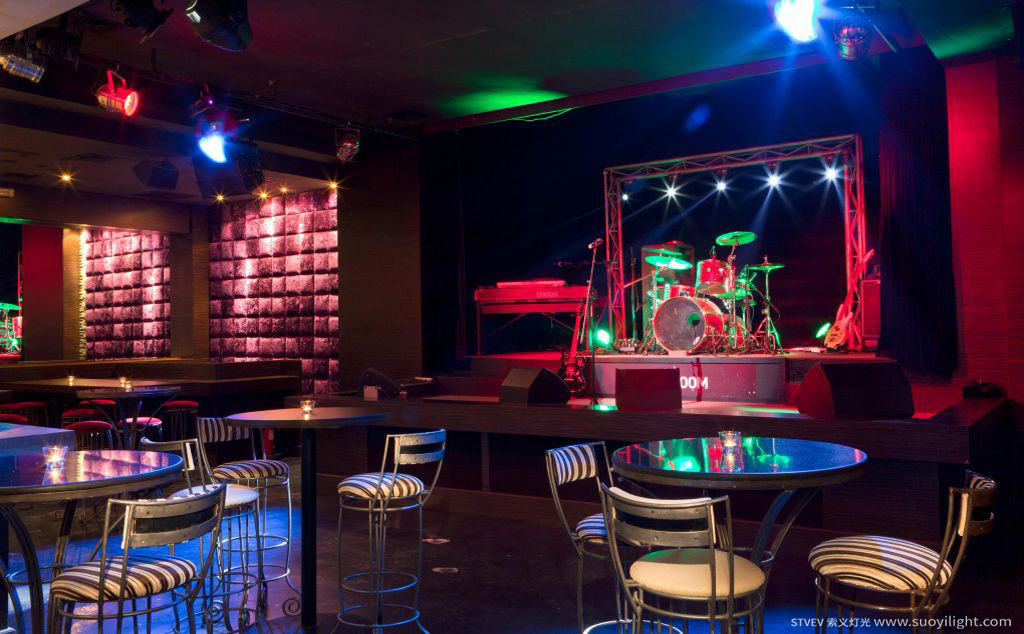 Ukraine复古型音乐清吧效果图及平面方案