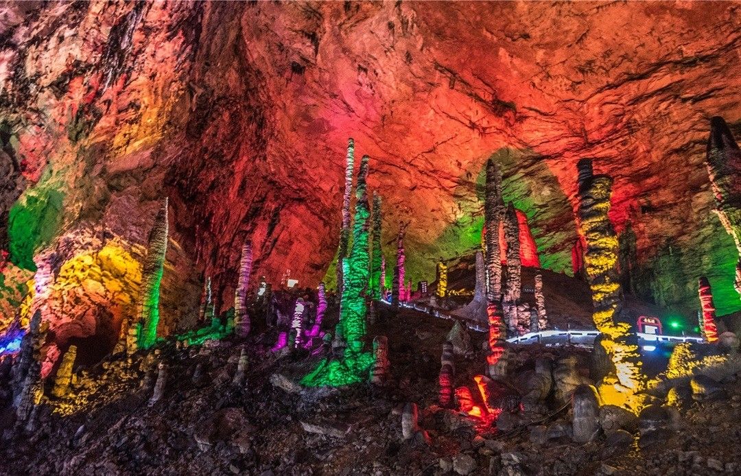 Ukraine张家界黄龙洞